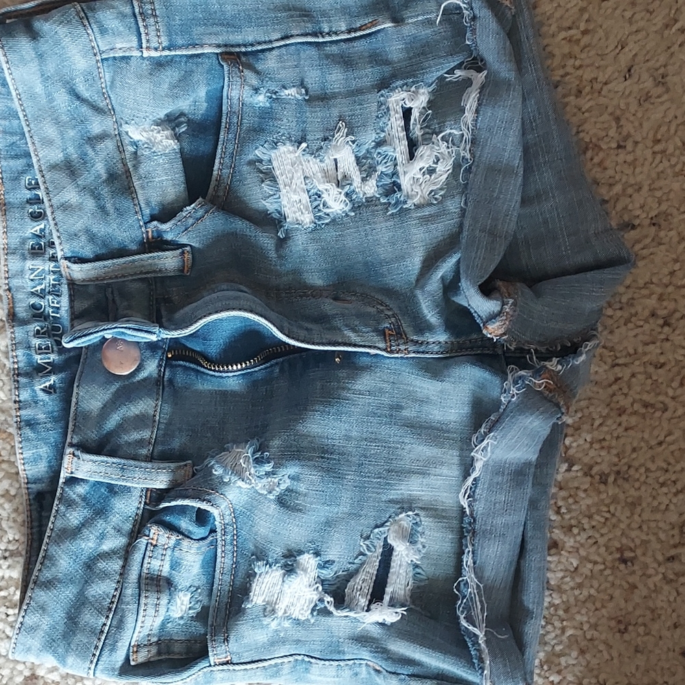 American Egale shorts sz 2 high rise